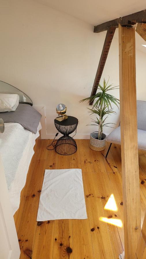 Litle Tiny Room In The Attic Lisbon Exterior photo